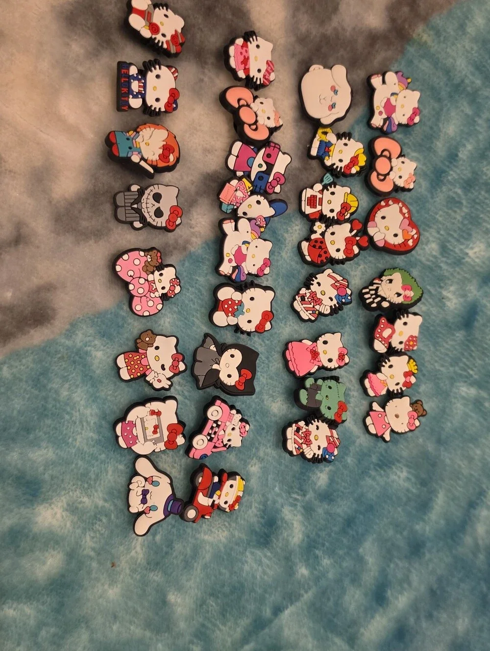 Sanrio Hello Kitty Assorted Charms - Pink, White, Red, Black, Blue